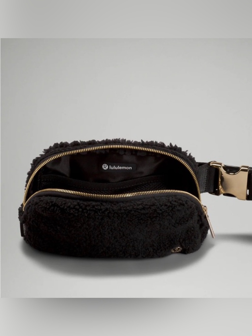 New Lululemon Everywhere Fleece Belt Bag 1L Black/Gold